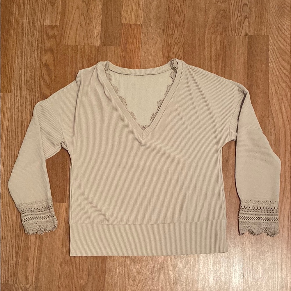 SHEIN Cream V-Neck Long Sleeve Ruffled Ribbed Top